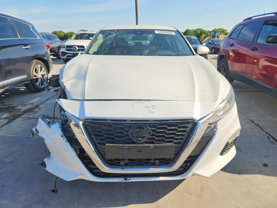 53600056 :رقم المزاد ، 1N4BL4DV4NN373491 vin ، 2022 Nissan Altima مزاد بيع