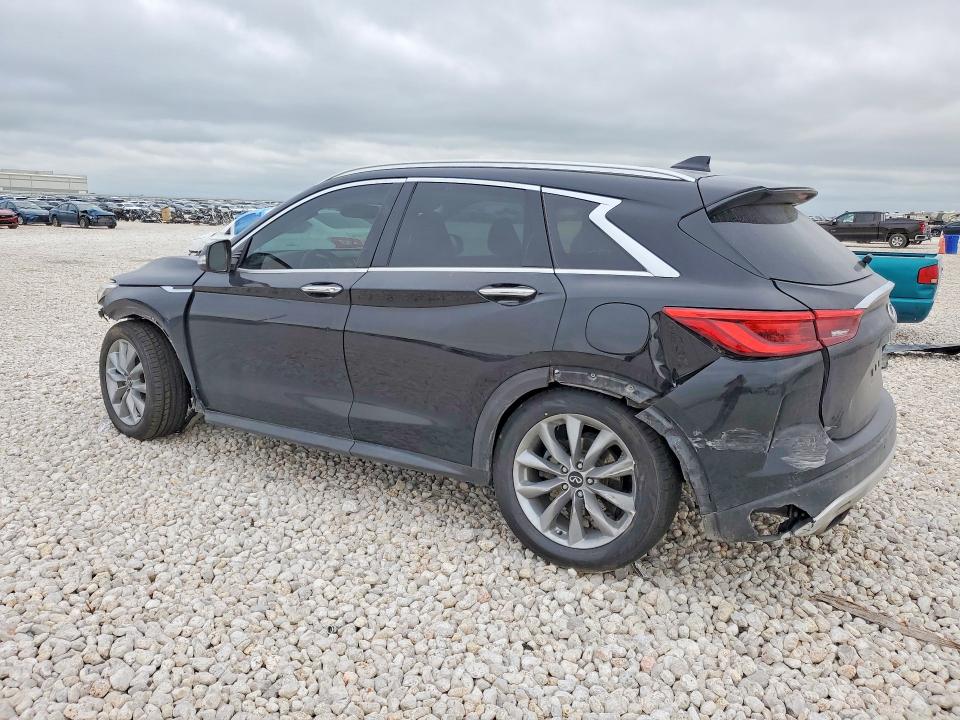 52559946 :رقم المزاد ، 3PCAJ5M11LF107209 vin ، 2020 Infiniti Qx50 مزاد بيع