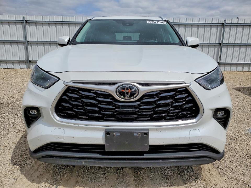 Продажа на аукционе авто 2022 Toyota Highlander, vin: 5TDGZRBHXNS561502, номер лота: 52427546