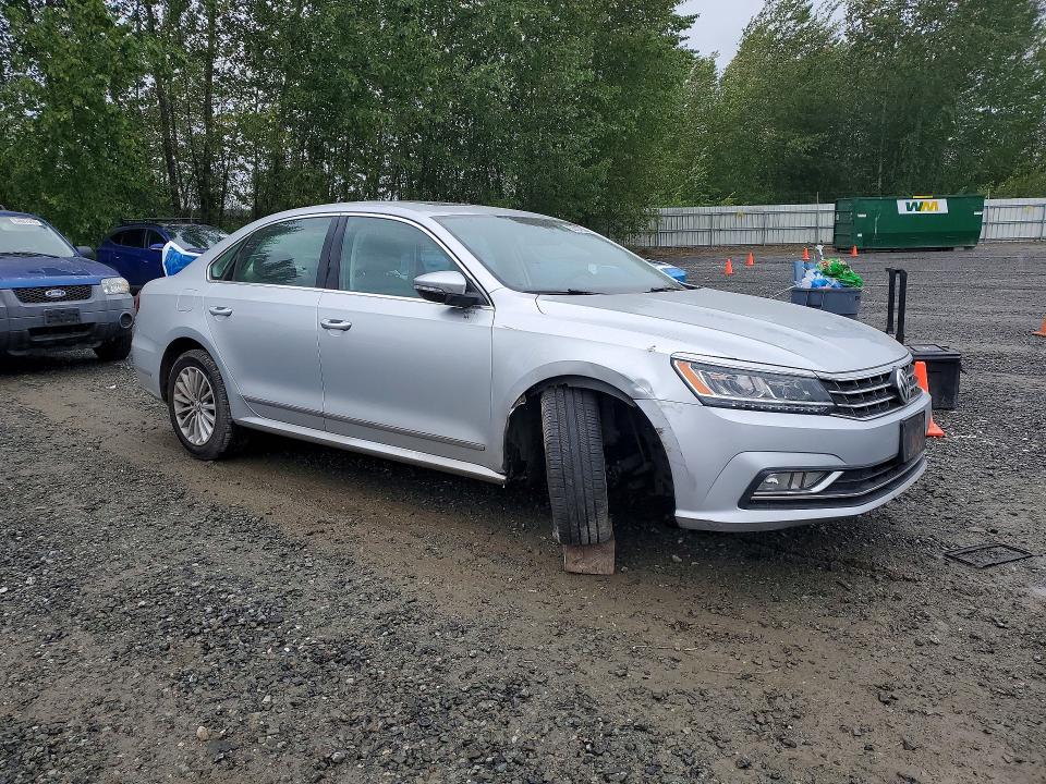 2017 Volkswagen Passat მანქანა იყიდება აუქციონზე, vin: 1VWBT7A30HC014909, აუქციონის ნომერი: 53737056