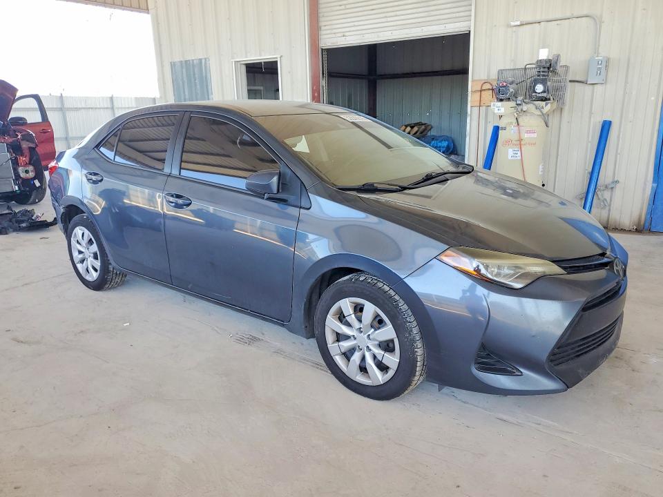 Продажа на аукционе авто 2018 Toyota Corolla, vin: 5YFBURHE9JP812499, номер лота: 52840616
