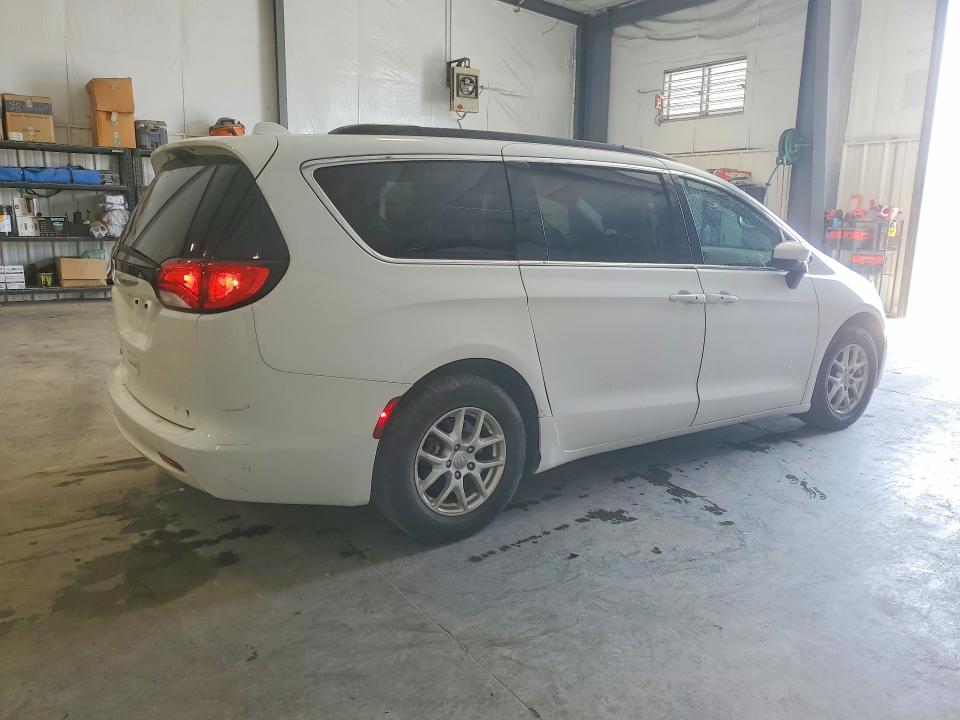 2020 Chrysler Voyager მანქანა იყიდება აუქციონზე, vin: 2C4RC1DGXLR156665, აუქციონის ნომერი: 51969936