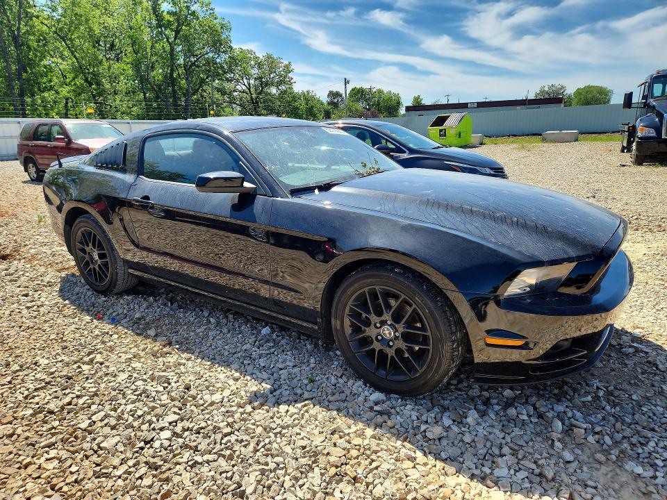 Продажа на аукционе авто 2014 Ford Mustang, vin: 1ZVBP8AM4E5271669, номер лота: 52179946
