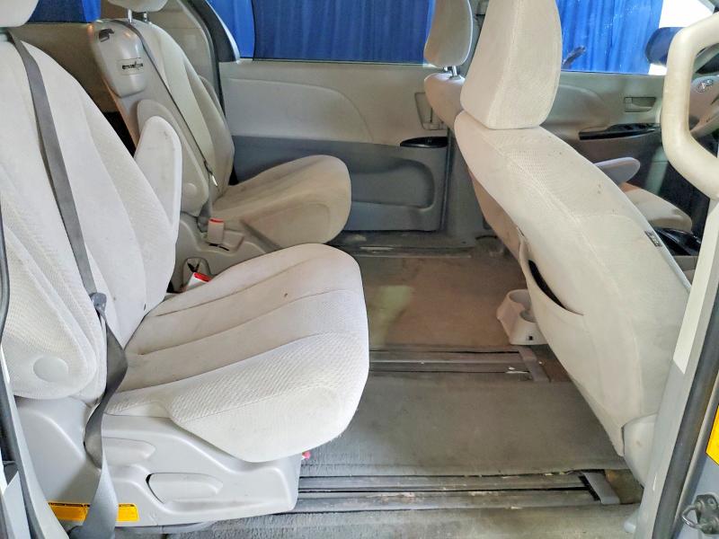 Продажа на аукционе авто 2013 Toyota Sienna, vin: 5TDKK3DC5DS333239, номер лота: 52450846