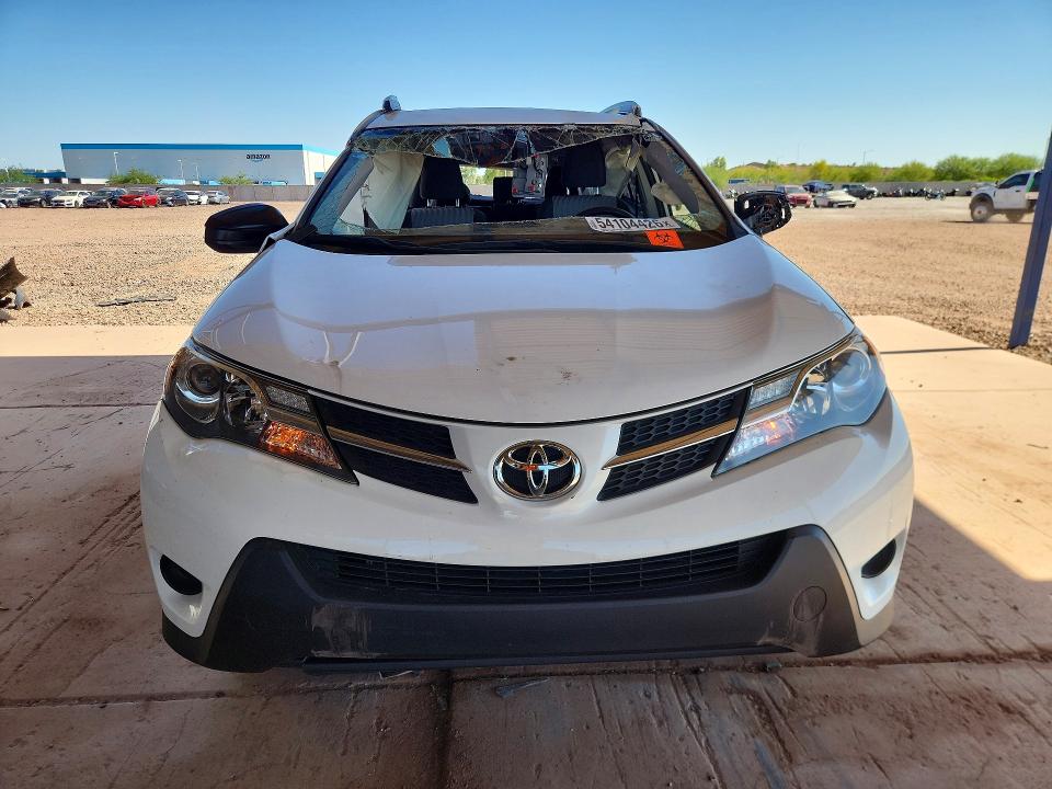 2015 Toyota Rav4 მანქანა იყიდება აუქციონზე, vin: JTMZFREV2FJ047225, აუქციონის ნომერი: 54104426