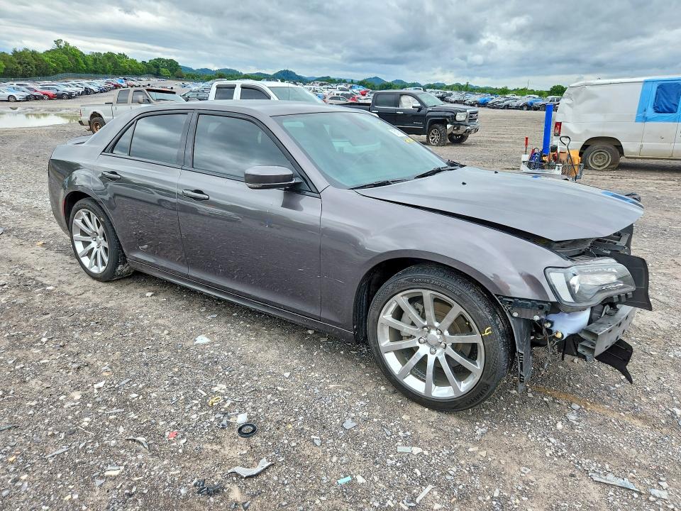 2021 Chrysler 300 მანქანა იყიდება აუქციონზე, vin: 2C3CCABT3MH629971, აუქციონის ნომერი: 54876926