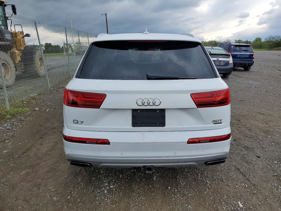 53251396 :رقم المزاد ، WA1LAAF76JD045808 vin ، 2018 Audi Q7 مزاد بيع