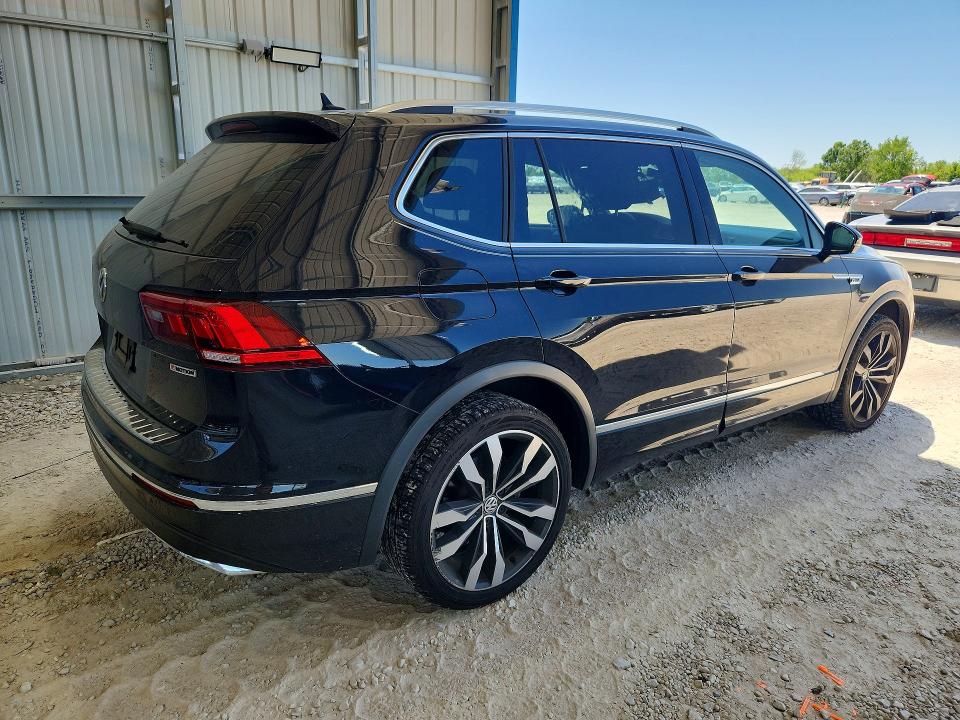 2020 Volkswagen Tiguan მანქანა იყიდება აუქციონზე, vin: 3VV4B7AXXLM072813, აუქციონის ნომერი: 52602346