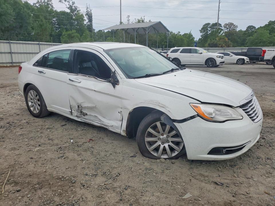 Продажа на аукционе авто 2014 Chrysler 200, vin: 1C3CCBCG4EN150538, номер лота: 52881456