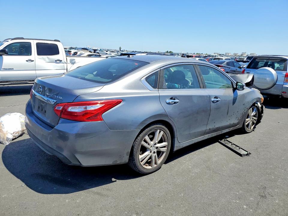 Продажа на аукционе авто 2017 Nissan Altima, vin: 1N4BL3AP6HC178606, номер лота: 52850536