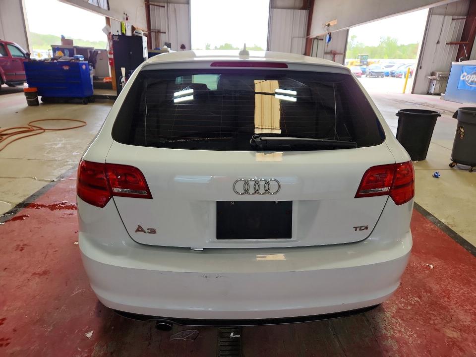 2011 Audi A3 მანქანა იყიდება აუქციონზე, vin: WAUBJAFM0BA038344, აუქციონის ნომერი: 54304956
