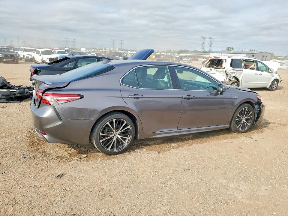 Продаж на аукціоні авто 2018 Toyota Camry Hybrid, vin: 4T1B21HK7JU003823, номер лоту: 54295336