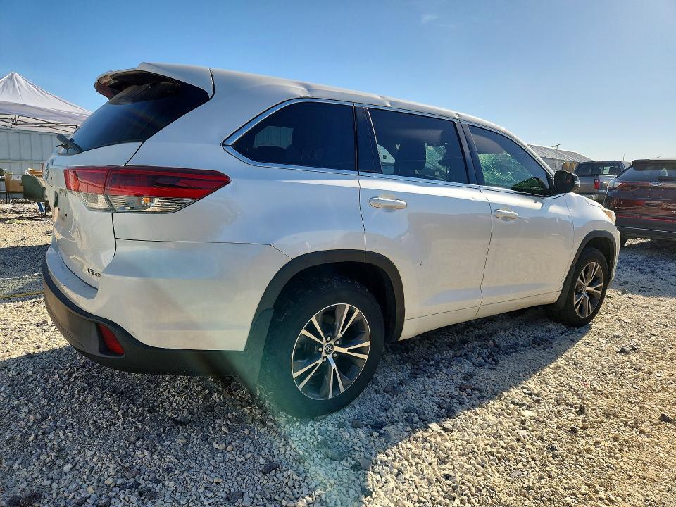 Продаж на аукціоні авто 2017 Toyota Highlander, vin: 5TDBZRFH7HS474133, номер лоту: 53546276