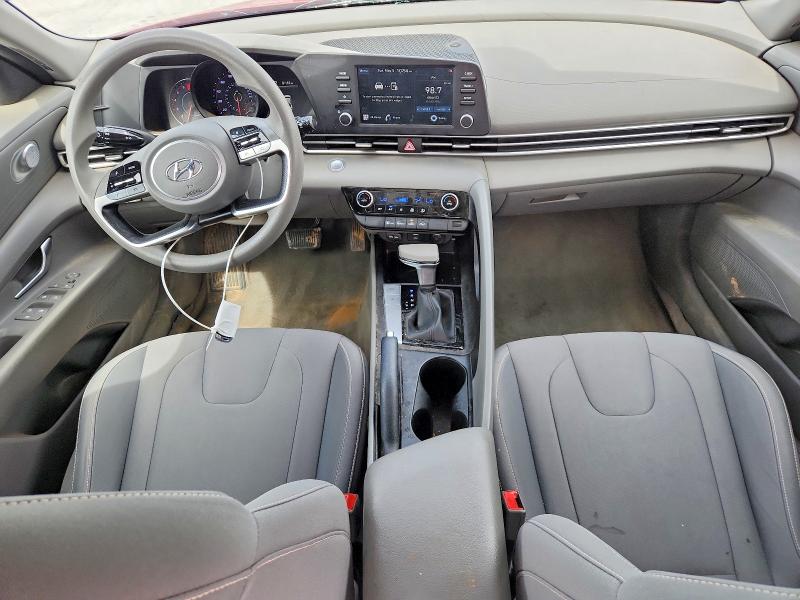 2023 Hyundai Elantra მანქანა იყიდება აუქციონზე, vin: 5NPLM4AG4PH100135, აუქციონის ნომერი: 52259606