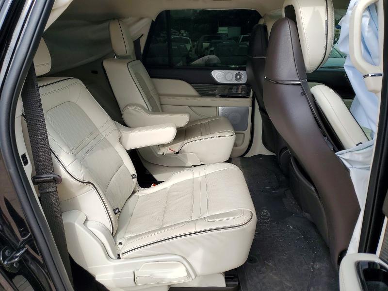 52546116 :رقم المزاد ، 5LMJJ3TT9NEL13110 vin ، 2022 Lincoln Navigator مزاد بيع