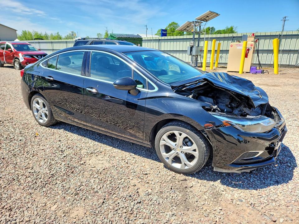 54806046 :رقم المزاد ، 1G1BF5SM2H7111522 vin ، 2017 Chevrolet Cruze مزاد بيع