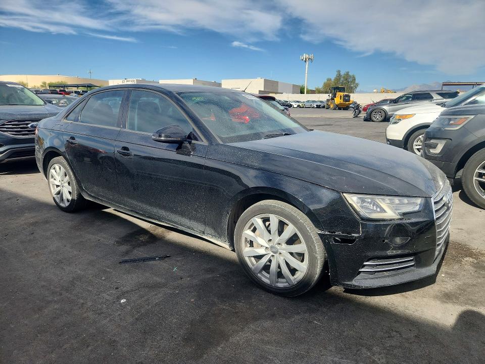 Продаж на аукціоні авто 2017 Audi A4, vin: WAUGNAF46HN007577, номер лоту: 53528896