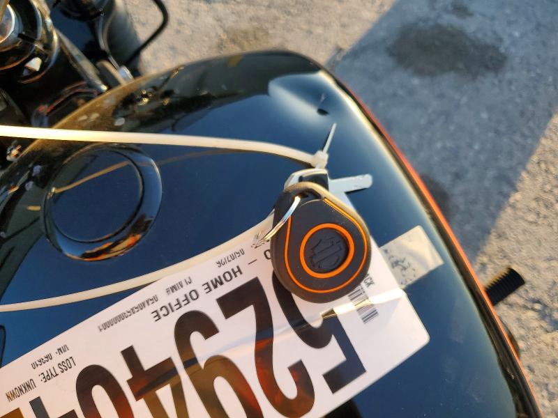 52948426 :رقم المزاد ، 1HD1YYK26MB063610 vin ، 2021 Harley-davidson Fxbbs مزاد بيع