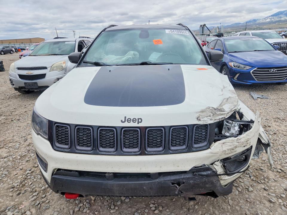 54109986 :رقم المزاد ، 3C4NJDDB8KT618274 vin ، 2019 Jeep Compass مزاد بيع