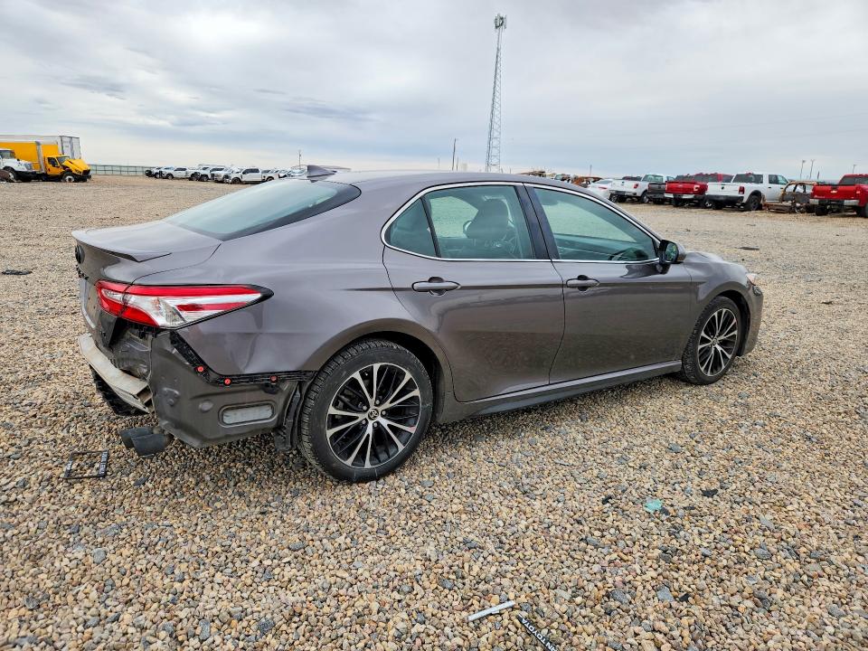 Продажа на аукционе авто 2020 Toyota Camry, vin: 4T1G11AK2LU952301, номер лота: 55354556