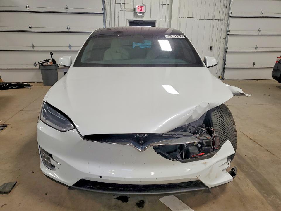Продаж на аукціоні авто 2019 Tesla Model X, vin: 5YJXCAE20KF197164, номер лоту: 53267126