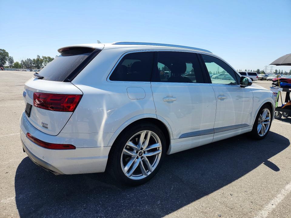 54493026 :رقم المزاد ، WA1VAAF7XHD013382 vin ، 2017 Audi Q7 مزاد بيع