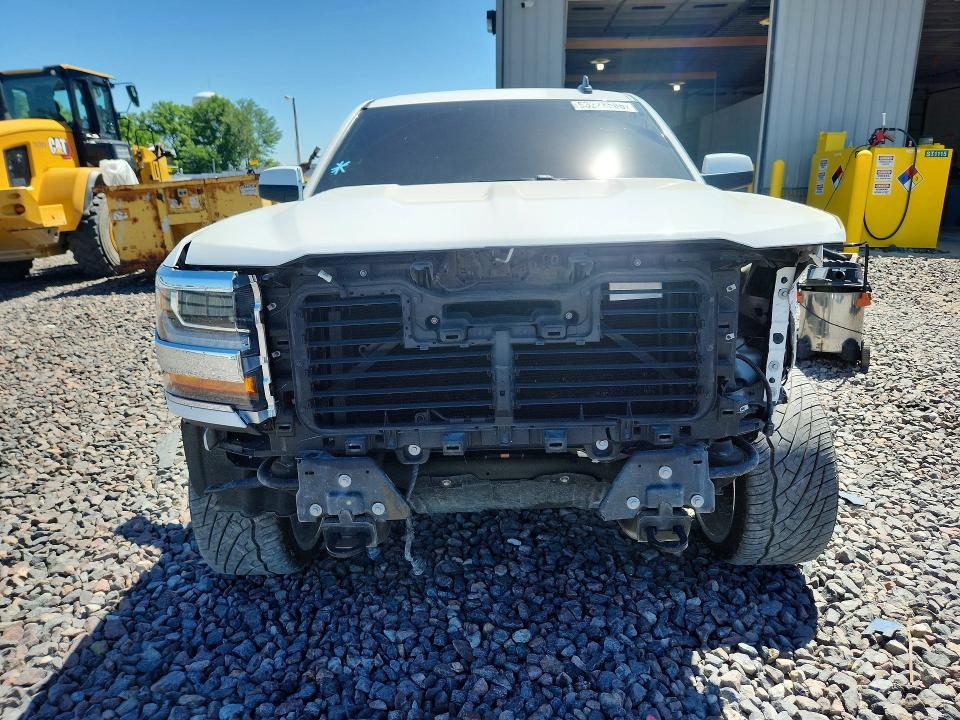 53228586 :رقم المزاد ، 3GCUKREC4JG416374 vin ، 2018 Chevrolet Silverado مزاد بيع