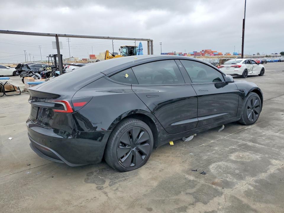 52561206 :رقم المزاد ، 5YJ3E1EA5RF829909 vin ، 2024 Tesla Model 3 مزاد بيع