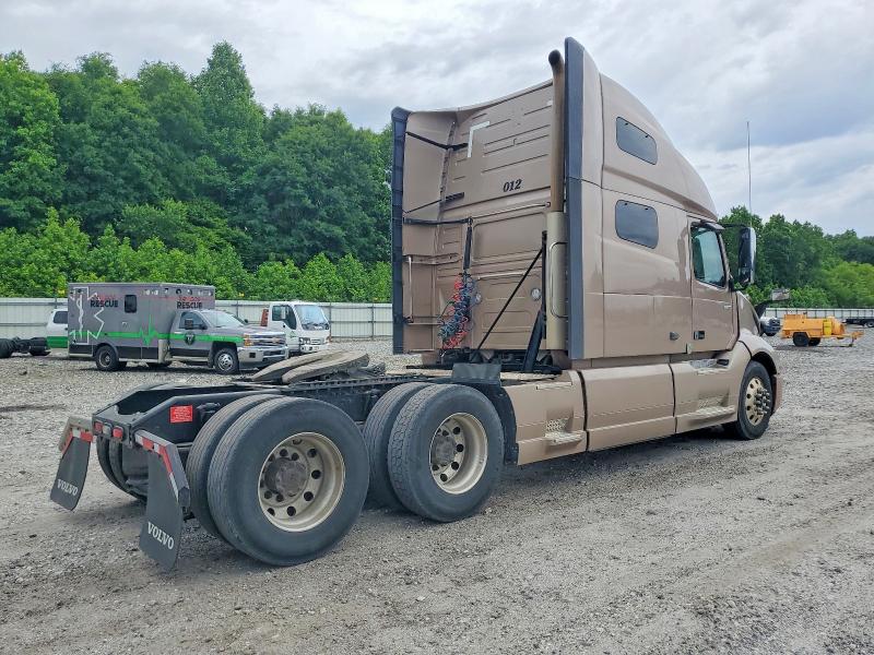 52699666 :رقم المزاد ، 4V4NC9EH9LN240515 vin ، 2020 Volvo Vn مزاد بيع