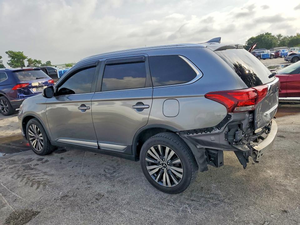 54812606 :رقم المزاد ، JA4AZ3A37KJ001335 vin ، 2019 Mitsubishi Outlander مزاد بيع