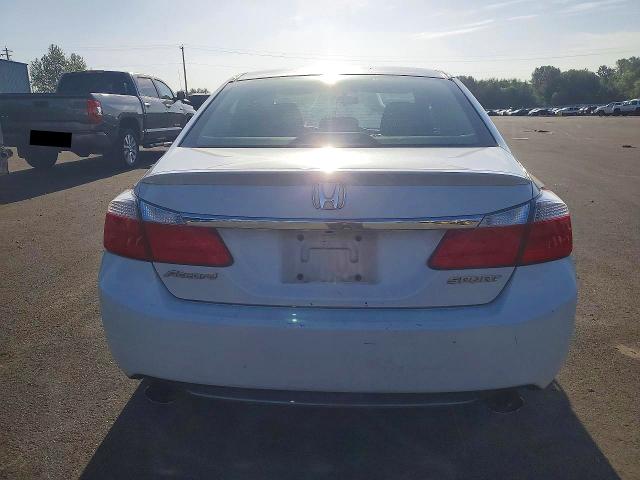 55028016 :رقم المزاد ، 1HGCR2F59FA048215 vin ، 2015 Honda Accord مزاد بيع