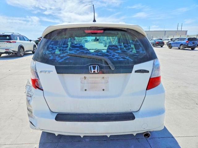 2013 Honda Fit მანქანა იყიდება აუქციონზე, vin: JHMGE8H65DC011957, აუქციონის ნომერი: 53811726