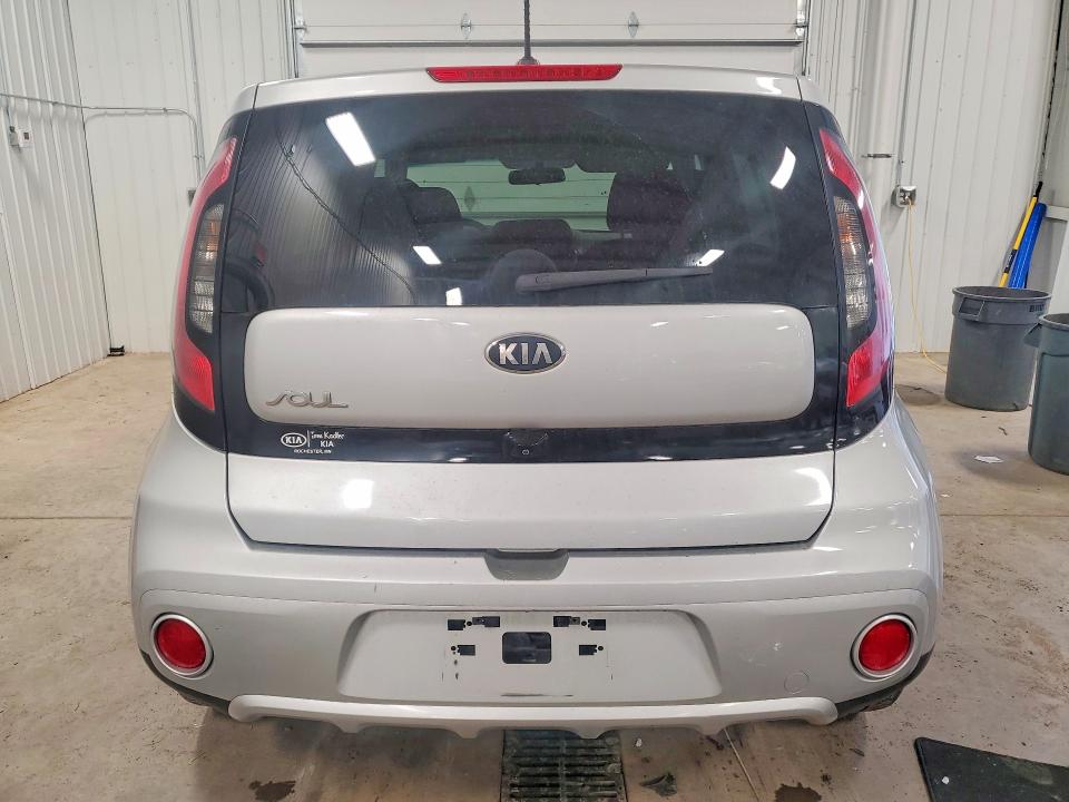 2018 Kia Soul მანქანა იყიდება აუქციონზე, vin: KNDJP3A59J7543626, აუქციონის ნომერი: 54342626