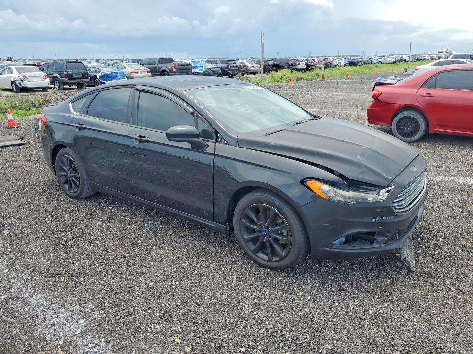 Продаж на аукціоні авто 2018 Ford Fusion, vin: 3FA6P0LU6JR137987, номер лоту: 53985576