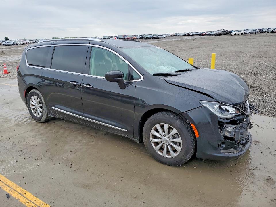 Продажа на аукционе авто 2019 Chrysler Pacifica, vin: 2C4RC1BG7KR597185, номер лота: 52499476
