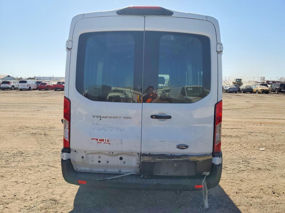 51994056 :رقم المزاد ، 1FTBR1C81PKA27180 vin ، 2023 Ford Transit مزاد بيع