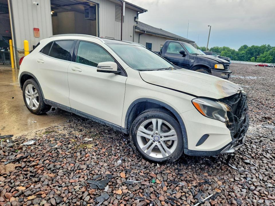 2015 Mercedes-benz Gla მანქანა იყიდება აუქციონზე, vin: WDCTG4GB4FJ170785, აუქციონის ნომერი: 55313726