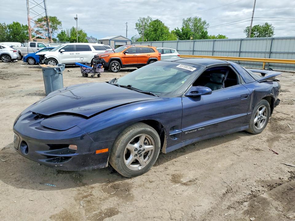 53708256 :رقم المزاد ، 2G2FV22G9Y2156893 vin ، 2000 Pontiac Firebird مزاد بيع