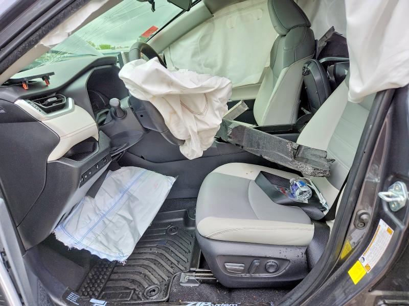 Продаж на аукціоні авто 2025 Toyota Rav4, vin: JTMB6RFV5SD164998, номер лоту: 53913806