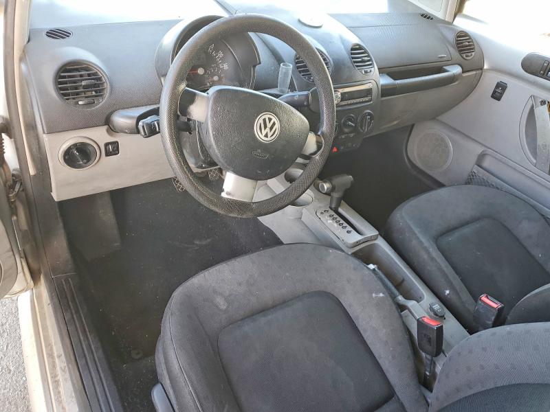 2000 Volkswagen New Beetle მანქანა იყიდება აუქციონზე, vin: 3VWCA21C3YM477882, აუქციონის ნომერი: 55202686