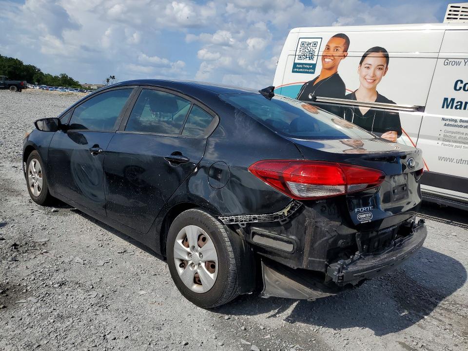 2017 Kia Forte მანქანა იყიდება აუქციონზე, vin: 3KPFL4A71HE144292, აუქციონის ნომერი: 54942806