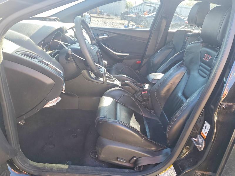 53370896 :رقم المزاد ، 1FADP3L90FL353733 vin ، 2015 Ford Focus مزاد بيع