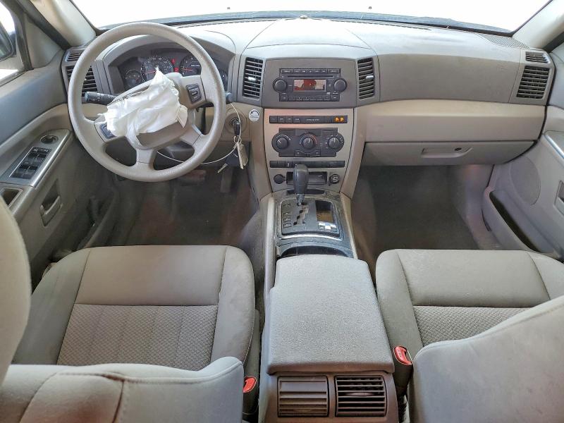 52033806 :رقم المزاد ، 1J4HR48N75C639735 vin ، 2005 Jeep Grand Cherokee مزاد بيع