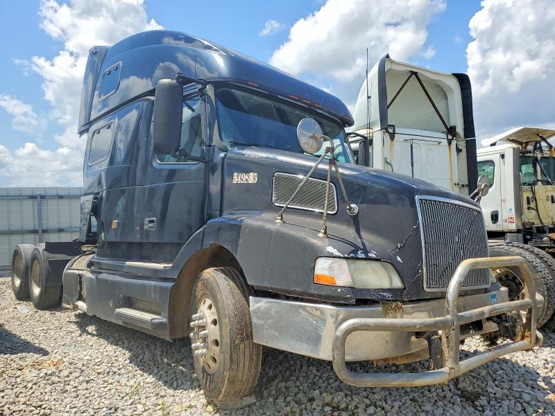 Aukcja sprzedaży 2000 Volvo Vnl, vin: 4V4ND3JJ0YN243734, numer aukcji: 55330276