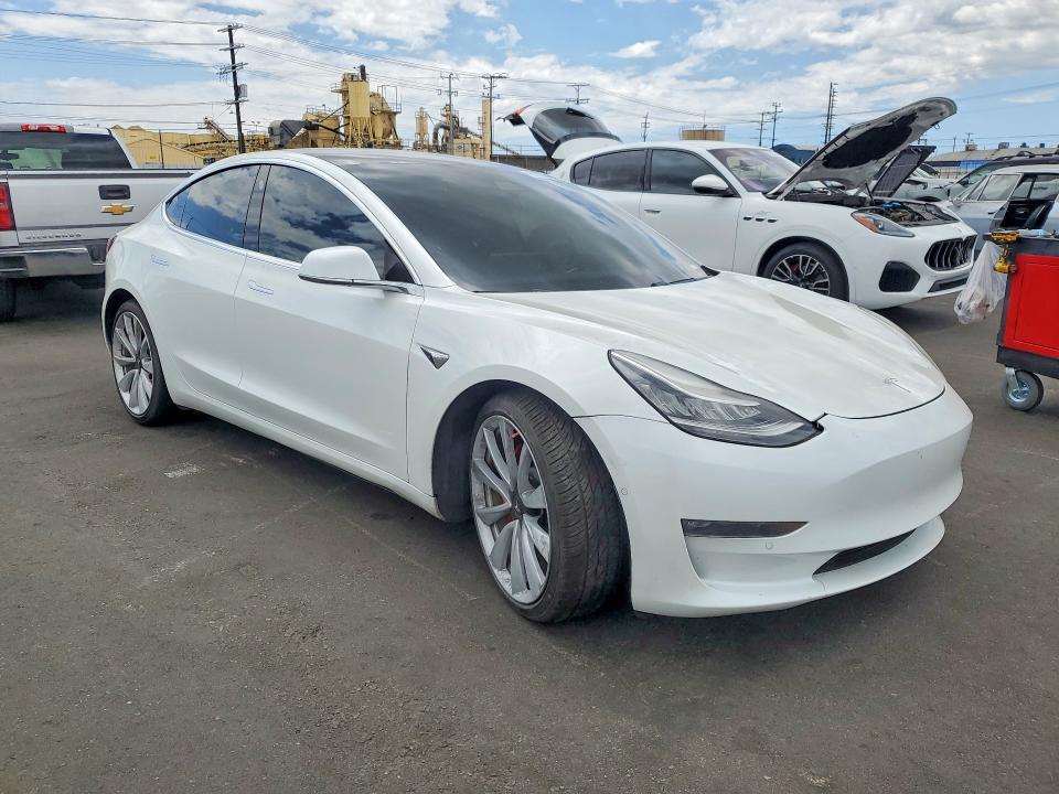 Продаж на аукціоні авто 2019 Tesla Model 3, vin: 5YJ3E1EB7KF514026, номер лоту: 51770806