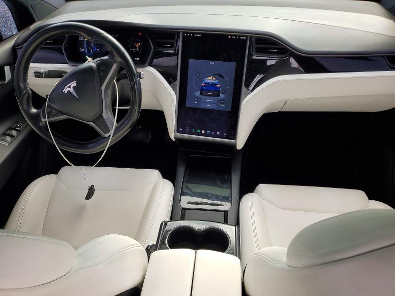 Продаж на аукціоні авто 2018 Tesla Model X, vin: 5YJXCBE23JF136198, номер лоту: 52579336