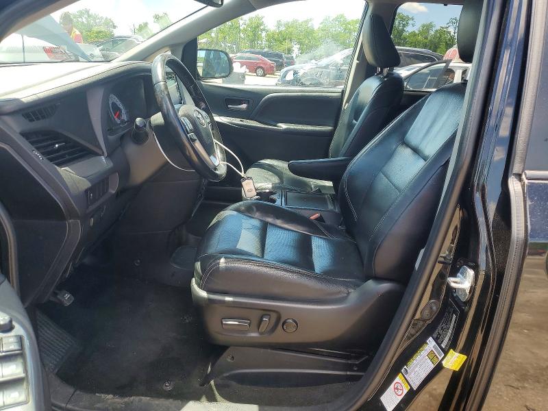 55246076 :رقم المزاد ، 5TDXZ3DC7JS949294 vin ، 2018 Toyota Sienna مزاد بيع