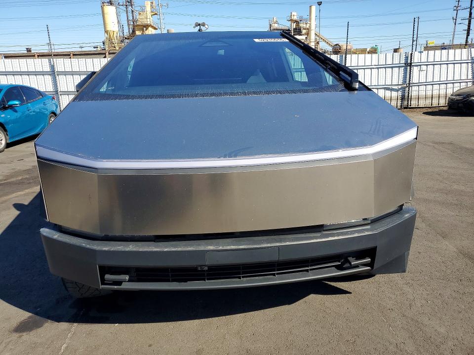 Продаж на аукціоні авто 2024 Tesla Cybertruck, vin: 7G2CEHED6RA024210, номер лоту: 52935046
