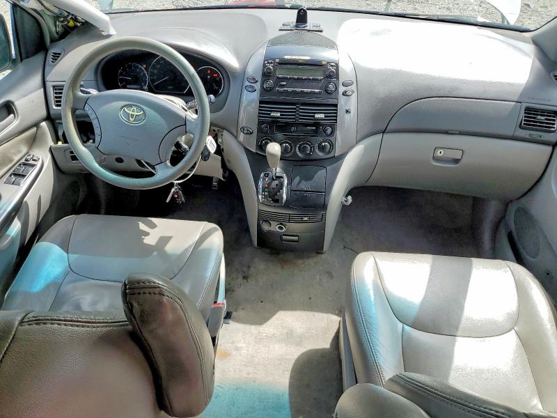 2010 Toyota Sienna მანქანა იყიდება აუქციონზე, vin: 5TDKK4CC3AS321125, აუქციონის ნომერი: 53624576