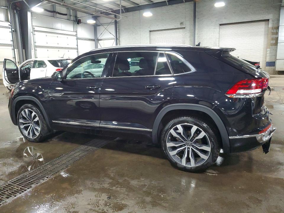 54873816 :رقم المزاد ، 1V2FE2CAXNC200772 vin ، 2022 Volkswagen Atlas Cross Sport مزاد بيع
